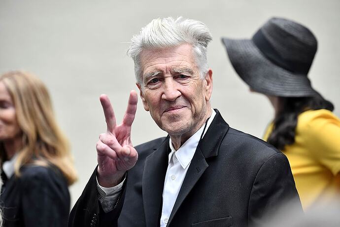 David_Lynch_Victory_Sign