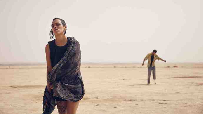Sirat_Jade_Desert_Dancing_01